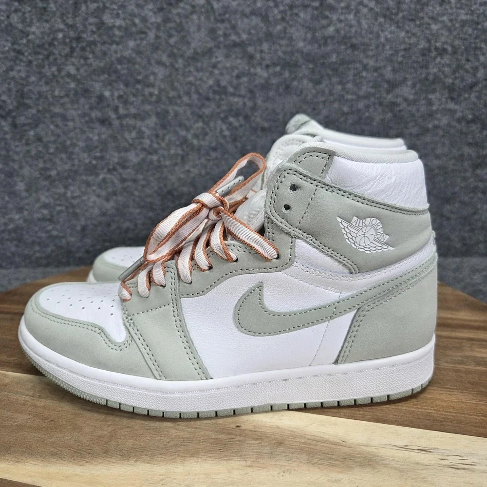 Nike Air Jordan 1 High OG Shoes Womens Size 7 Seafoam‎ White With Box CD0461-002